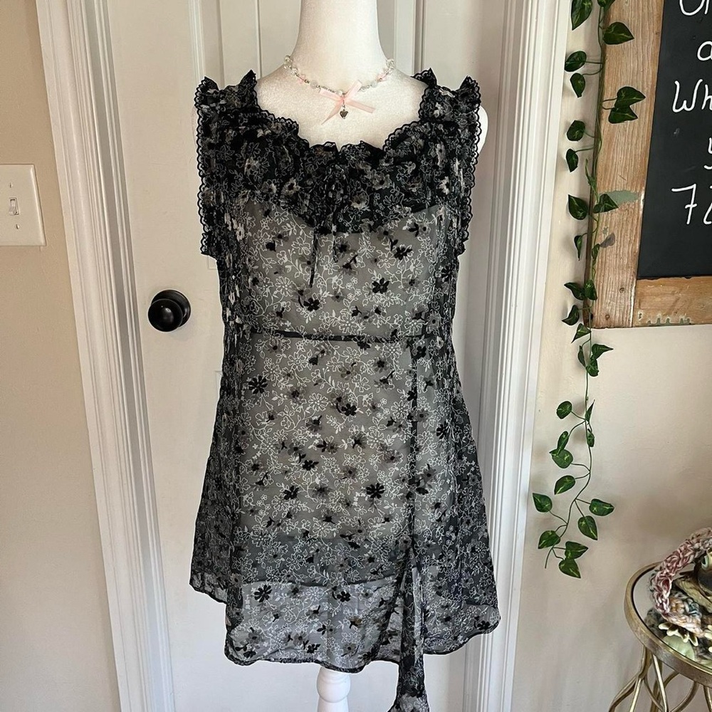 Black Floral Lace Sleeveless Dress